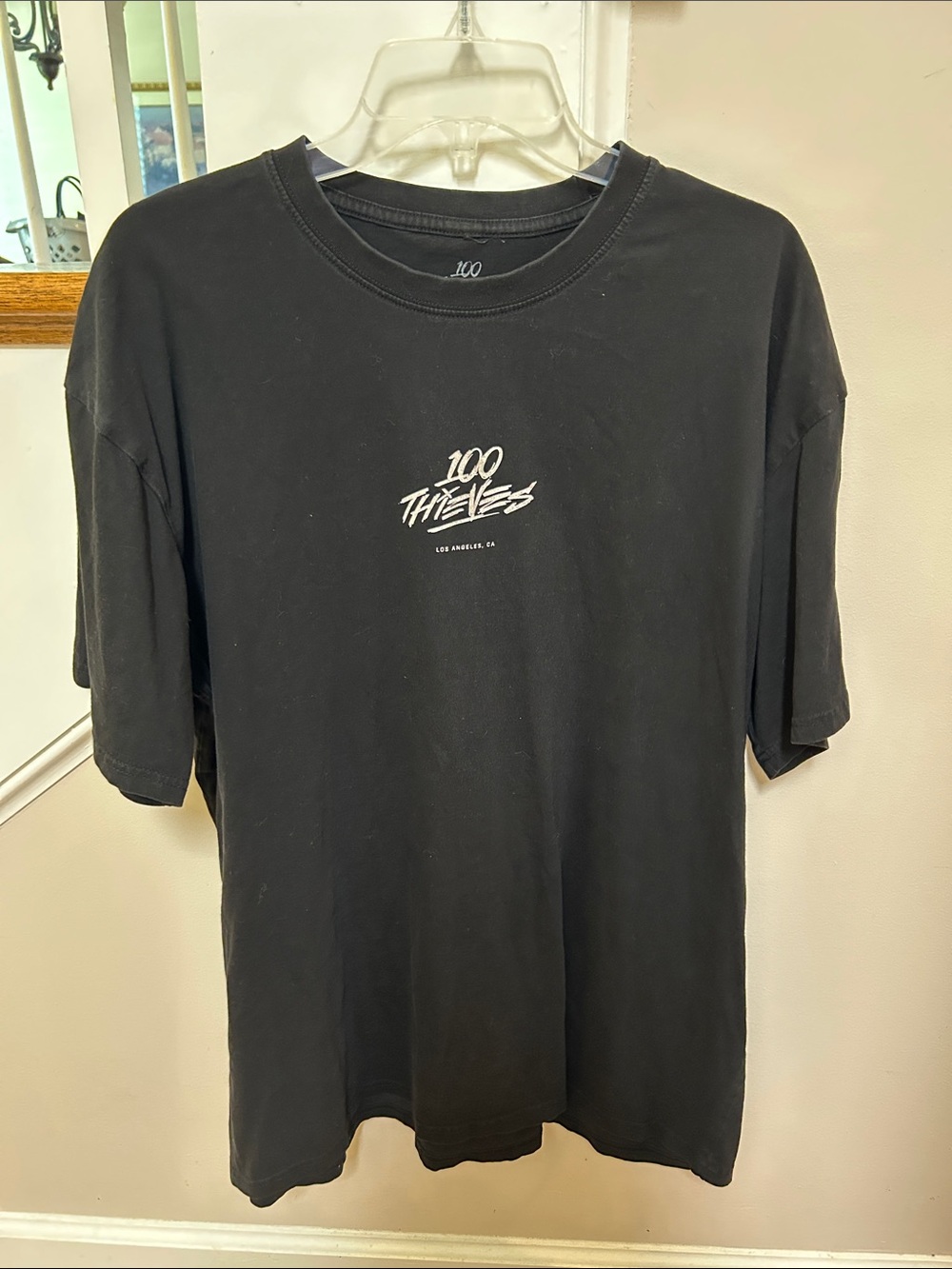 100 Thieves XL Black Graphic Tee Shirt like new